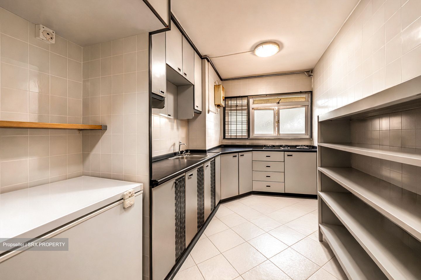 Blk 832 Woodlands Street 83 (Woodlands), HDB Executive #530375191
